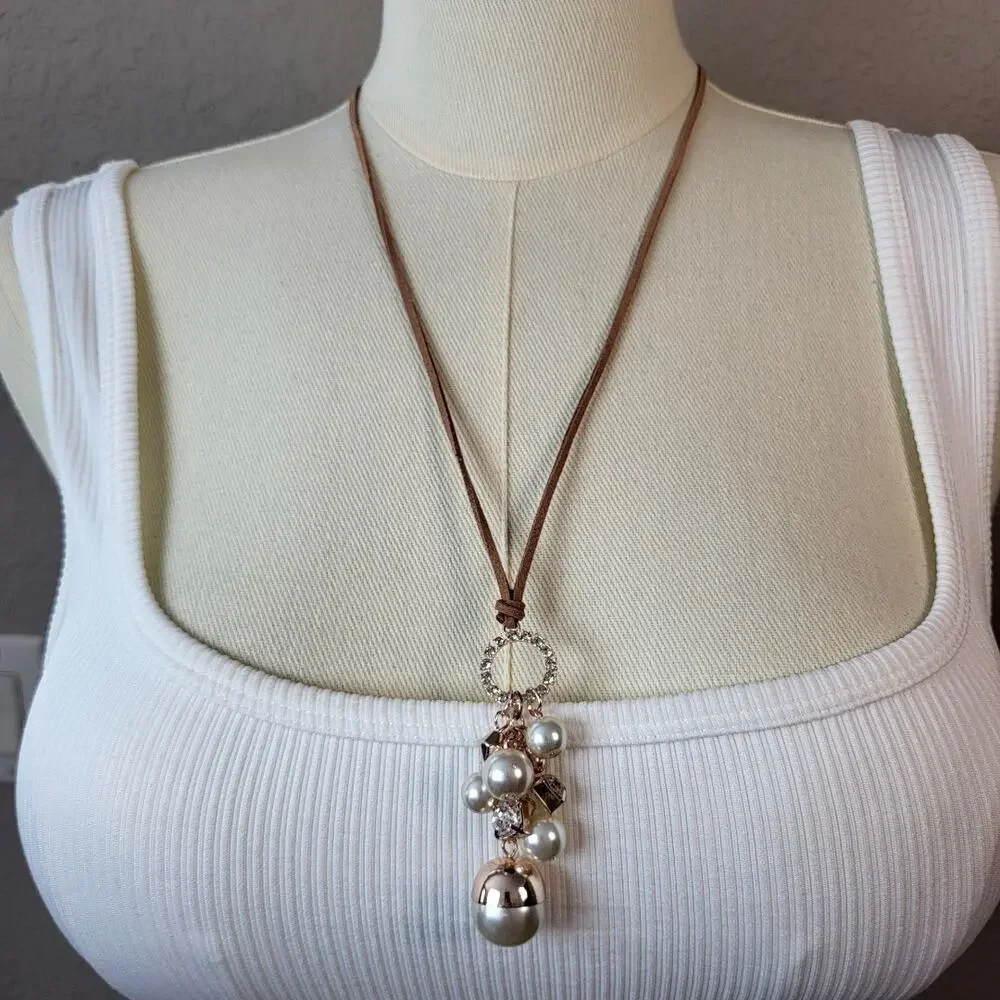 Cato Corded Pearl Cluster Necklace & Earring Set – Rose Gold Tone